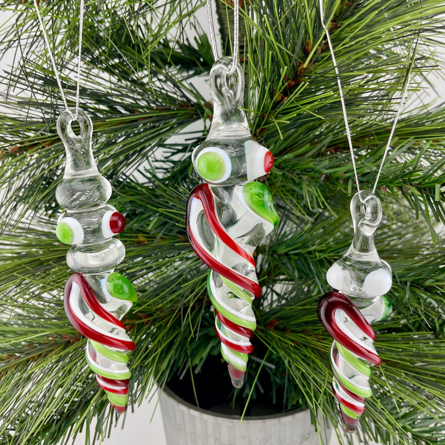 3 Pack Plantphibian Green and Elvis Red and over Lotus White Glass Icicle Ornament "Holiday Special" - JeffBeckerGlass.com