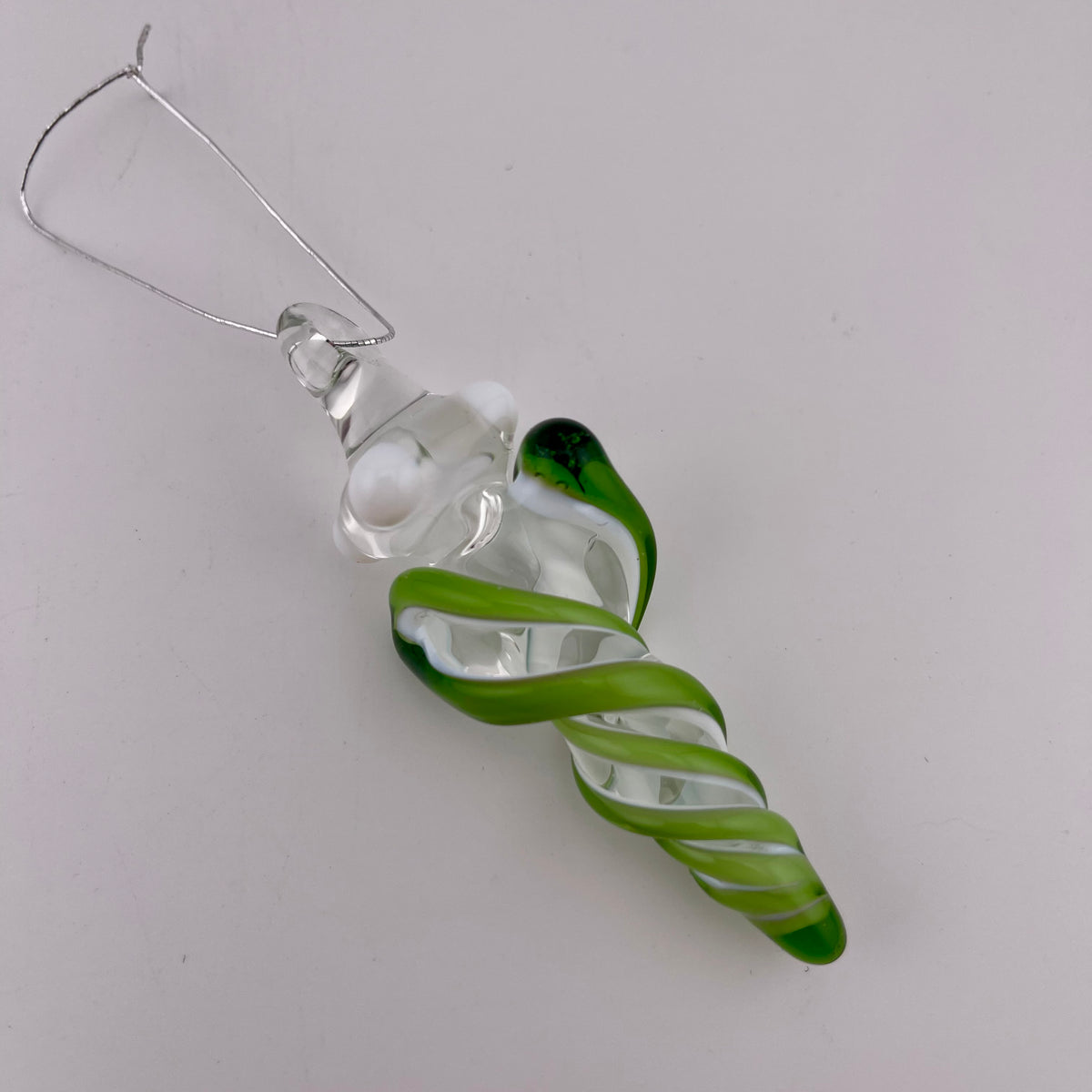 Mini Plantphibian Green over White Glass Icicle Ornaments - JeffBeckerGlass.com