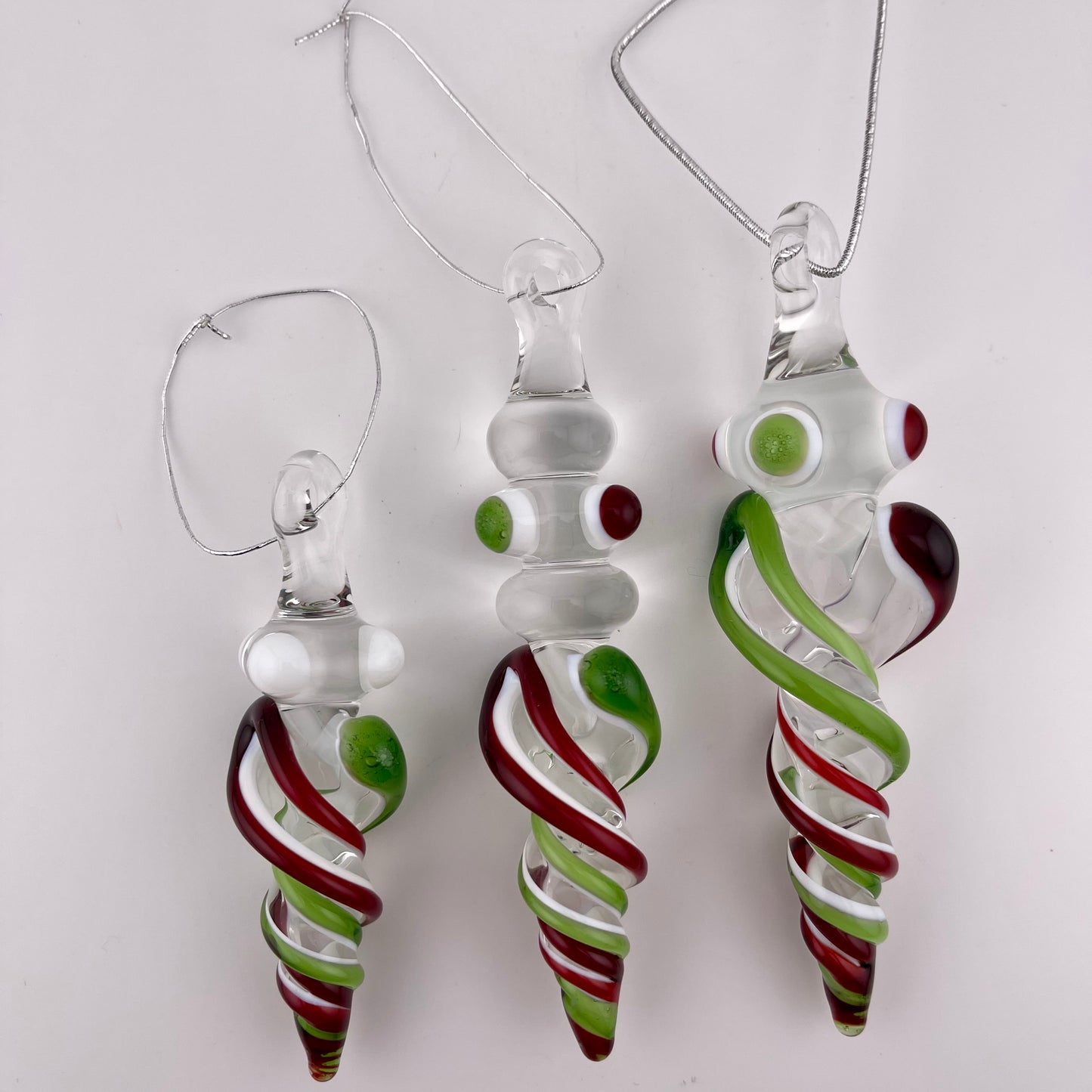 3 Pack Plantphibian Green and Elvis Red and over Lotus White Glass Icicle Ornament "Holiday Special" - JeffBeckerGlass.com