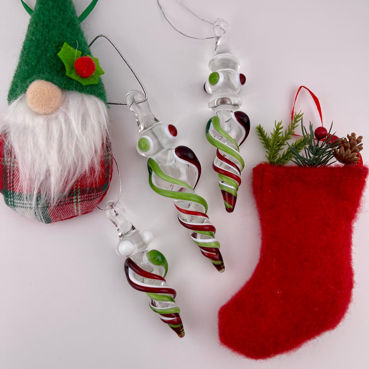 3 Pack Plantphibian Green and Elvis Red and over Lotus White Glass Icicle Ornament "Holiday Special" - JeffBeckerGlass.com