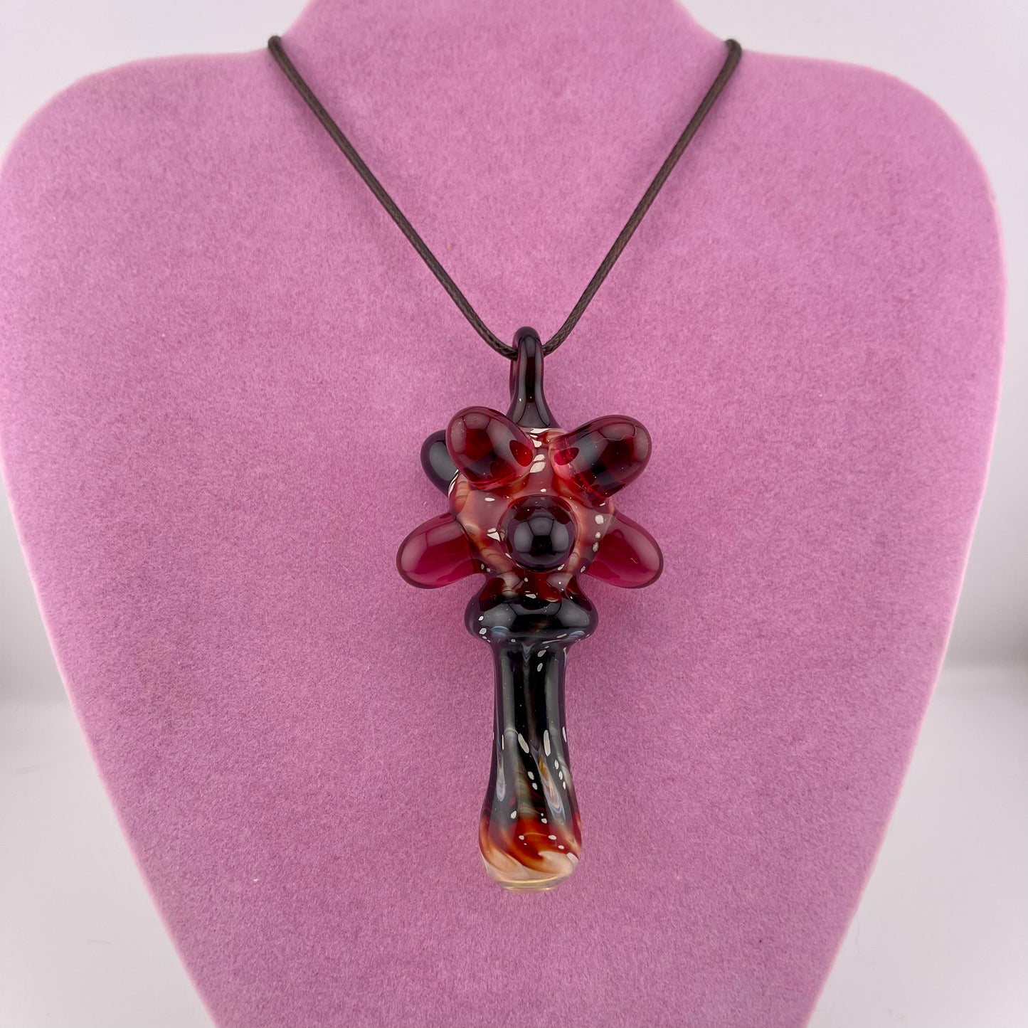 Pendant Pipe Red and Black pendant pipe necklace’s
