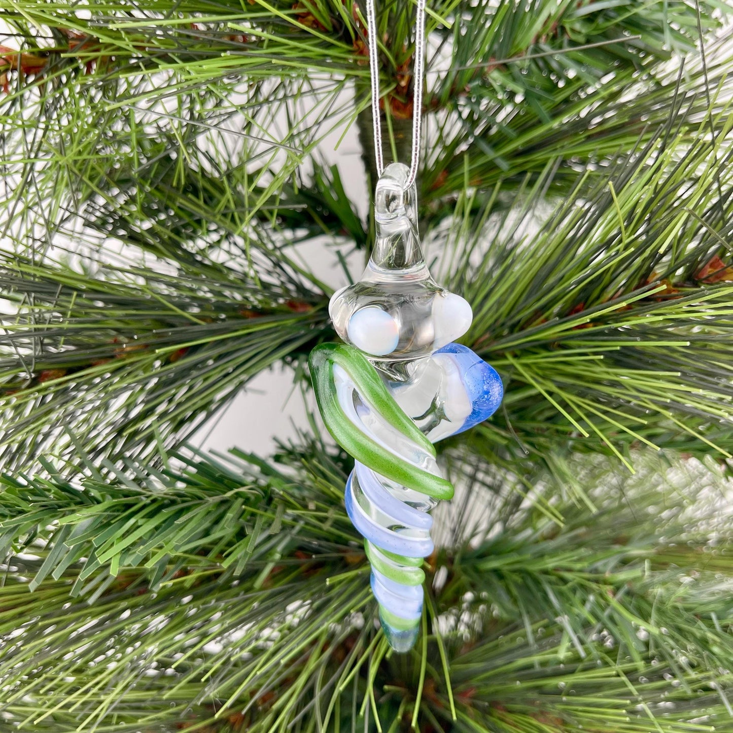 Mini Glass Icicle Ornament with Sparkly Green and Light Blue over Lotus White Color Twist