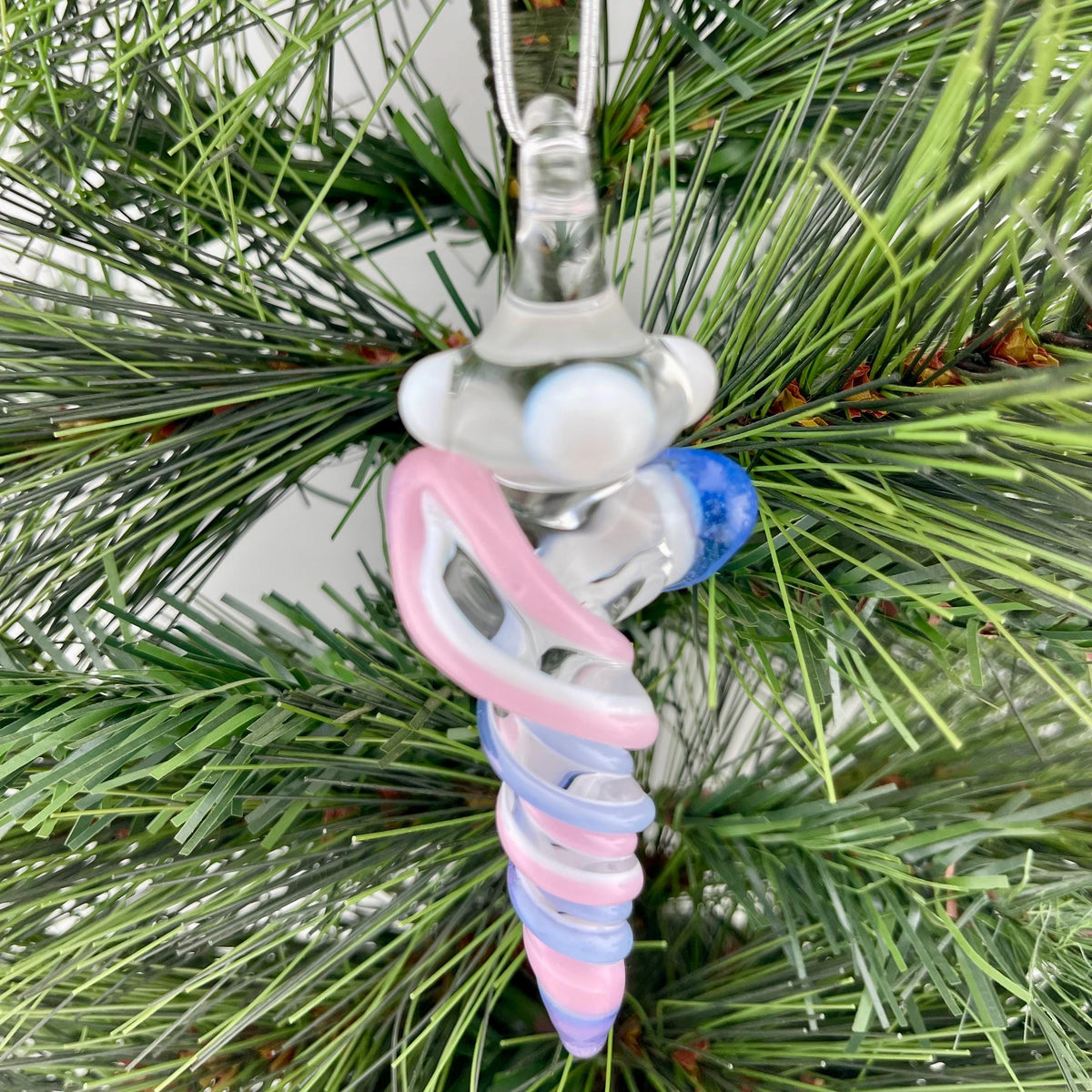 Mini Glass Icicle Ornament with Pink and Light Blue over Lotus White Color Twist - JeffBeckerGlass.com