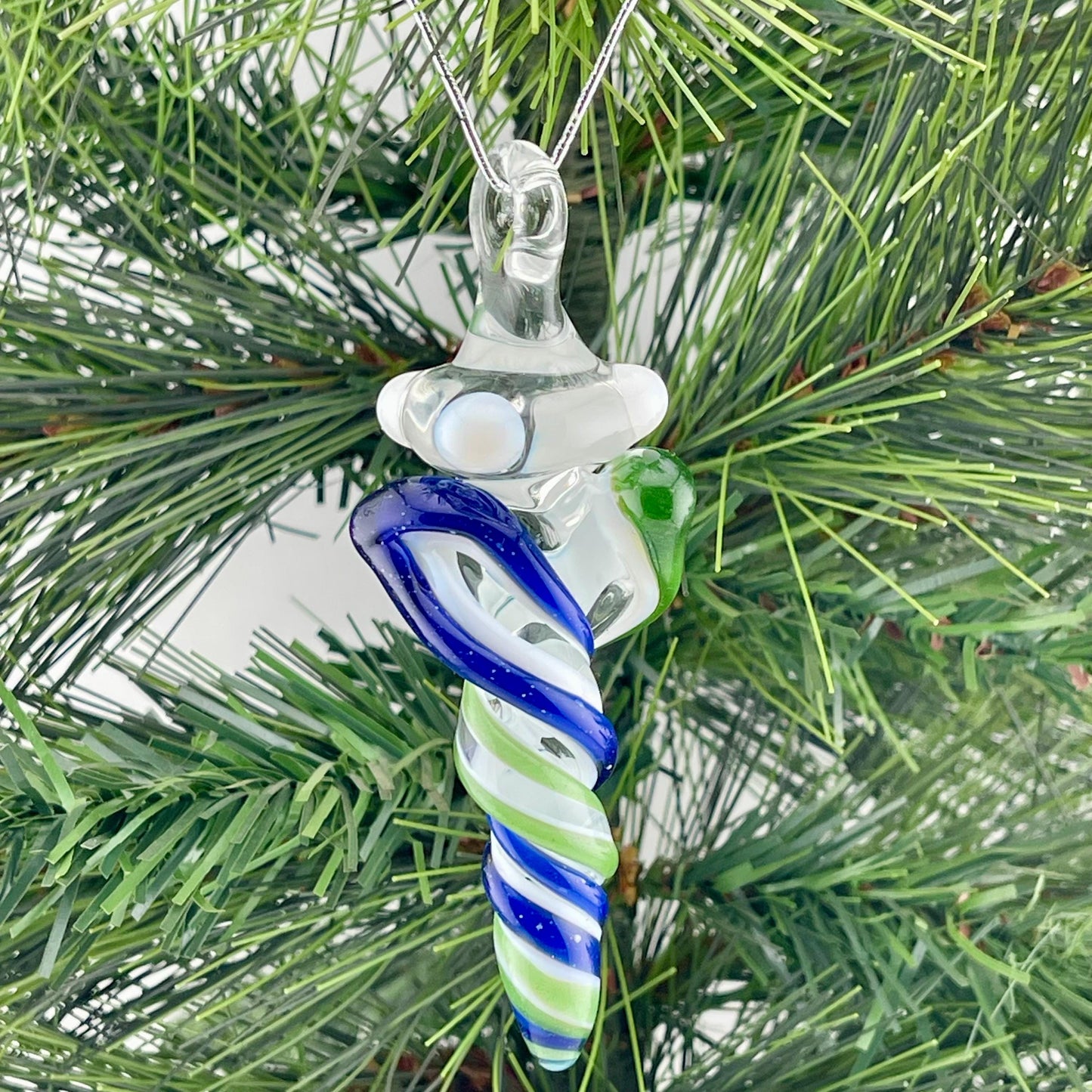 Mini Glass Icicle Ornament with Blizzard Blue and Sparkly Green over Lotus White Color Twist - JeffBeckerGlass.com