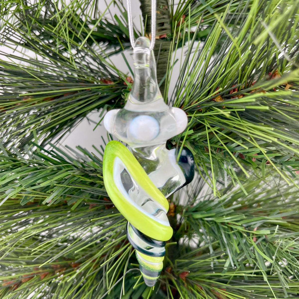 Mini Glass Icicle Ornament with Slymm Green and Sparkly Blue over Lotus White Color Twist - JeffBeckerGlass.com