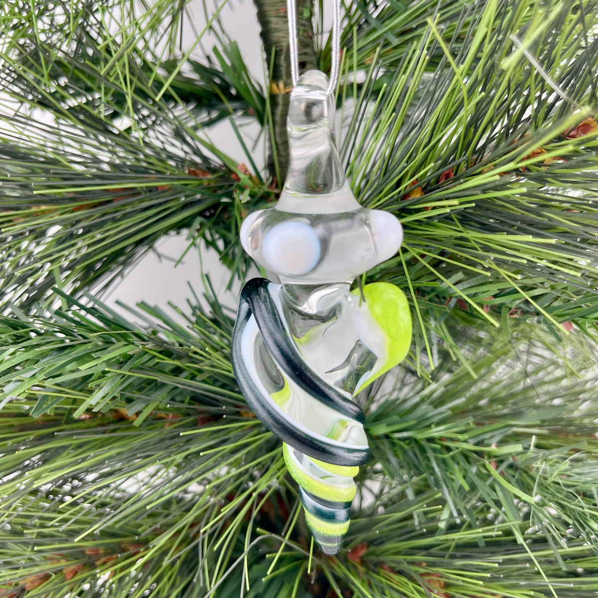 Mini Glass Icicle Ornament with Slymm Green and Sparkly Blue over Lotus White Color Twist - JeffBeckerGlass.com