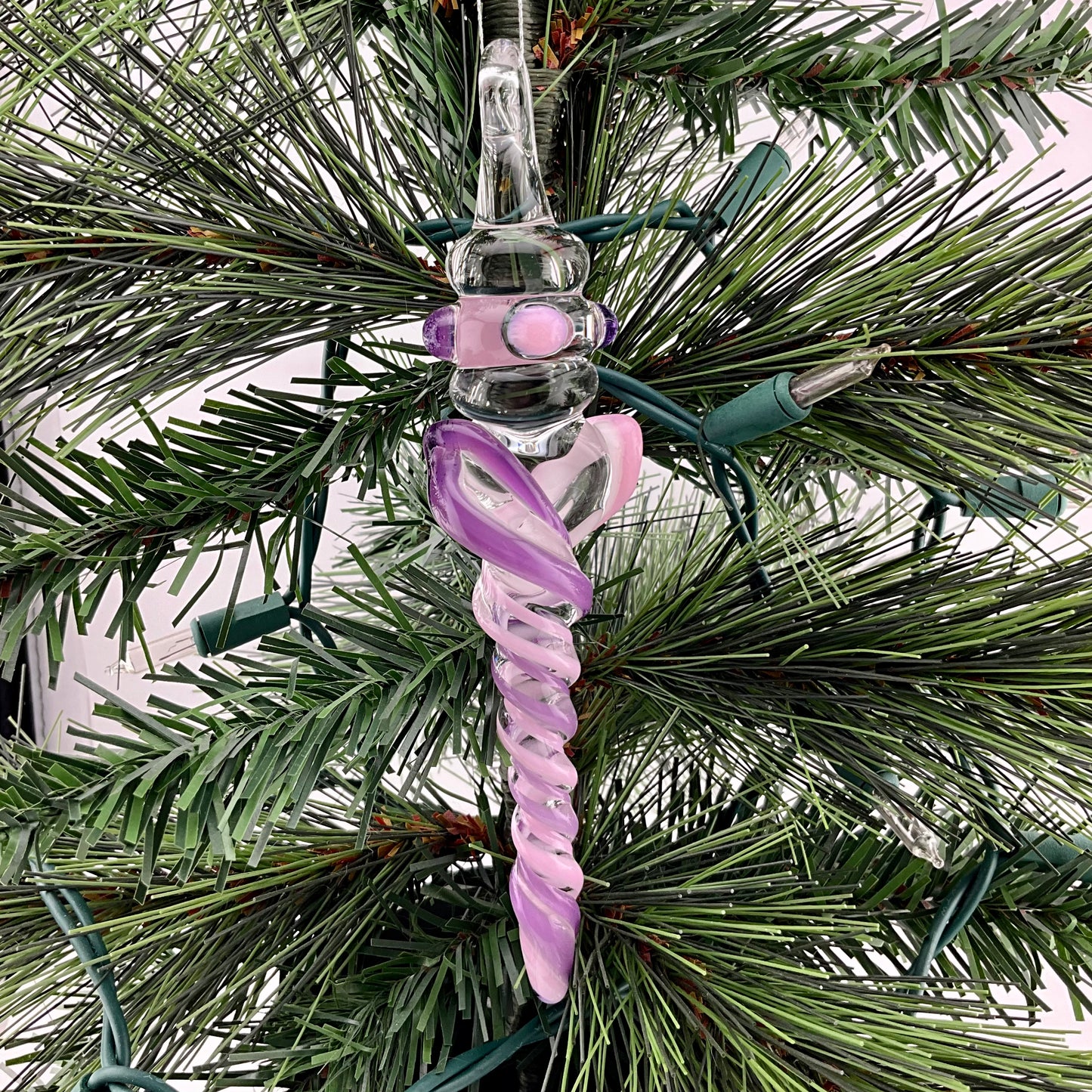 Telemagenta and Pink Cadillac Glass Icicle Ornament with multiple Maria’s - JeffBeckerGlass.com