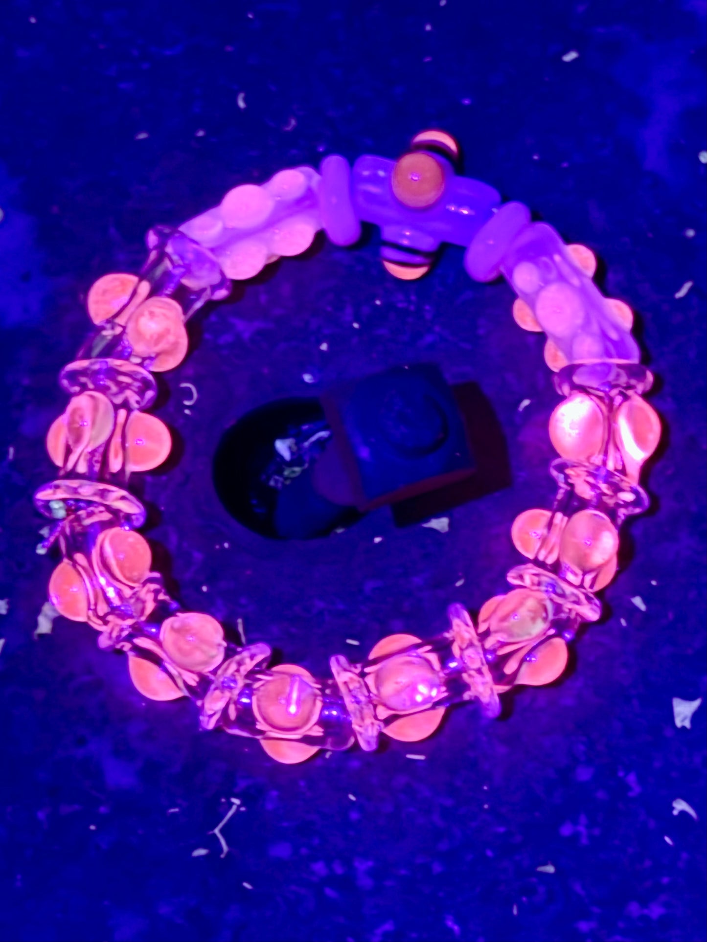 7inch Pink UV Reactive Glass Bracelet – Glows Pink Under Black Light