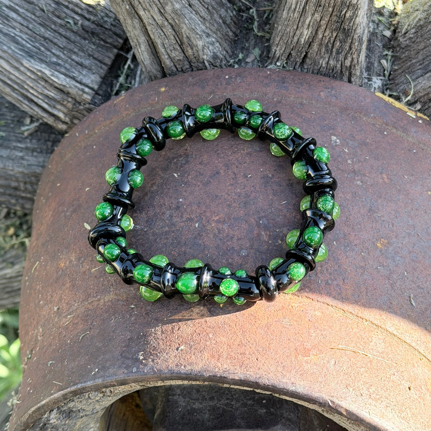 Black UV Reactive Green Dot Glass Bracelet – Glows Green Under Black Light - JeffBeckerGlass.com