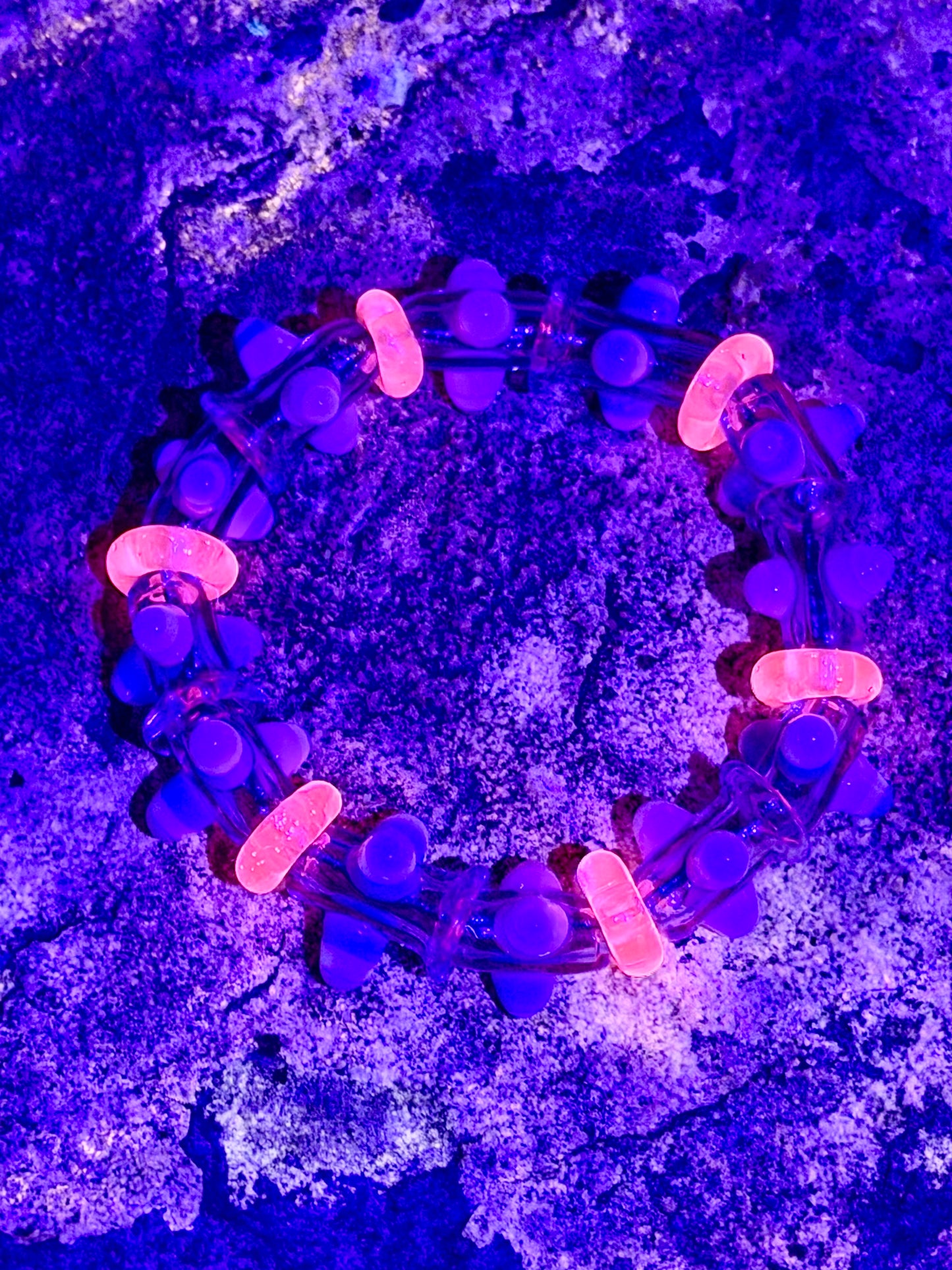7inch Purple and Pink UV Reactive Glass Bracelet – Glows Pink Under Black Light