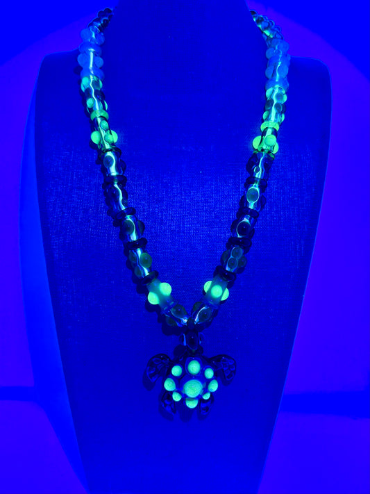 Stretchy Jade Green Glass Necklace with Turtle and dots that Glow Bright Green Under Black Light - JeffBeckerGlass.com