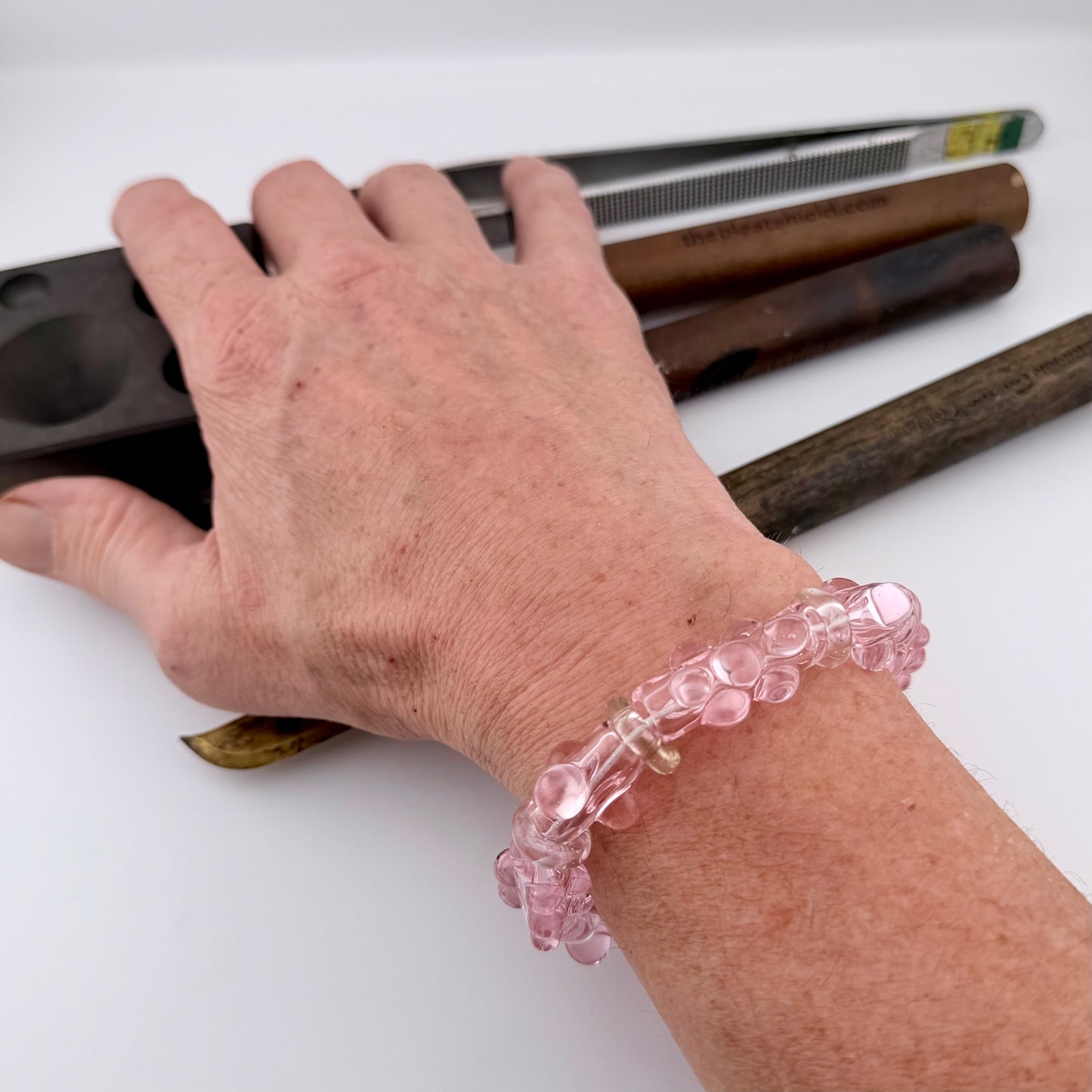 Stretchy Pink Glass Bracelet(Not UV Reactive) - JeffBeckerGlass.com