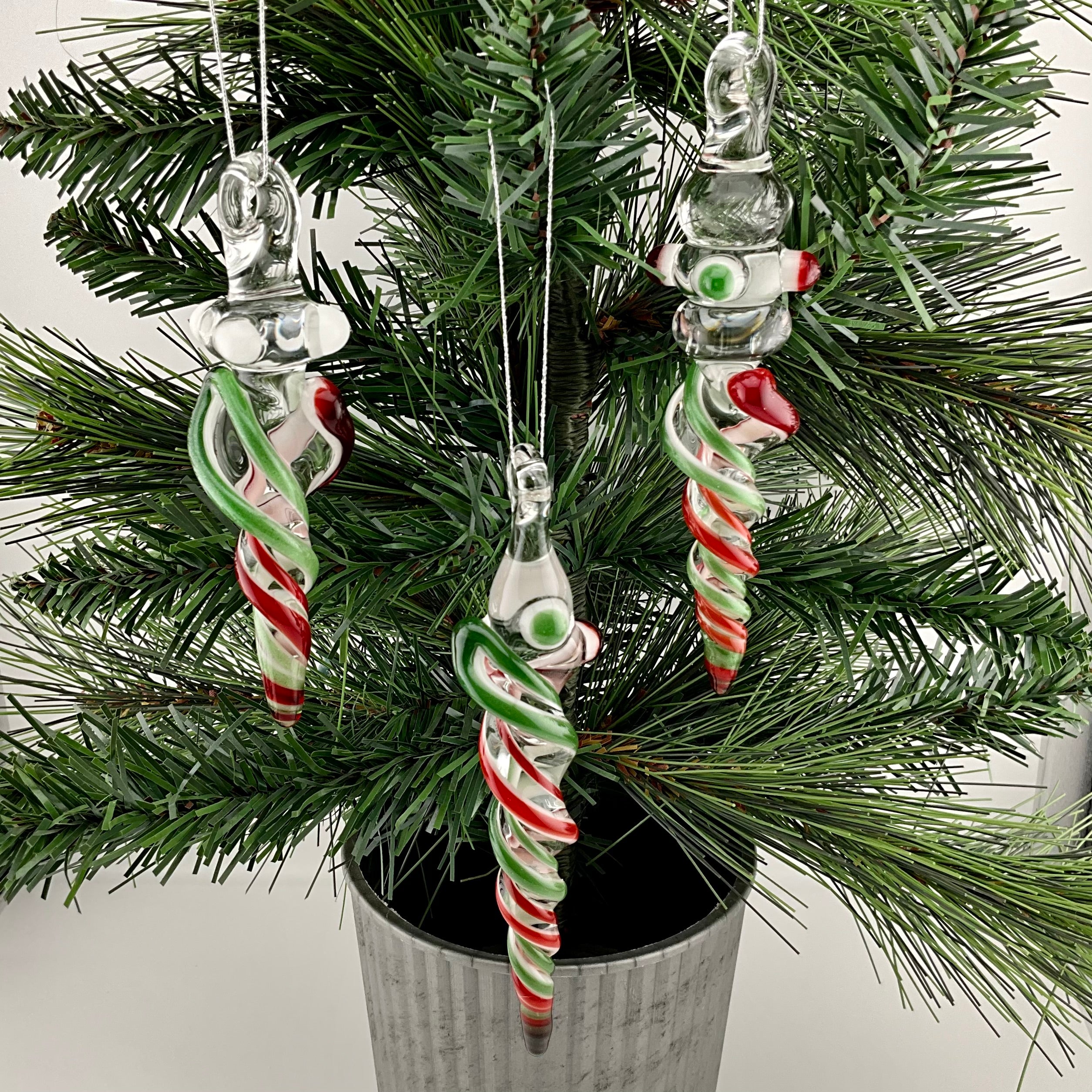 Quality Handmade Glass Christmas ornaments, pendants, and pipes